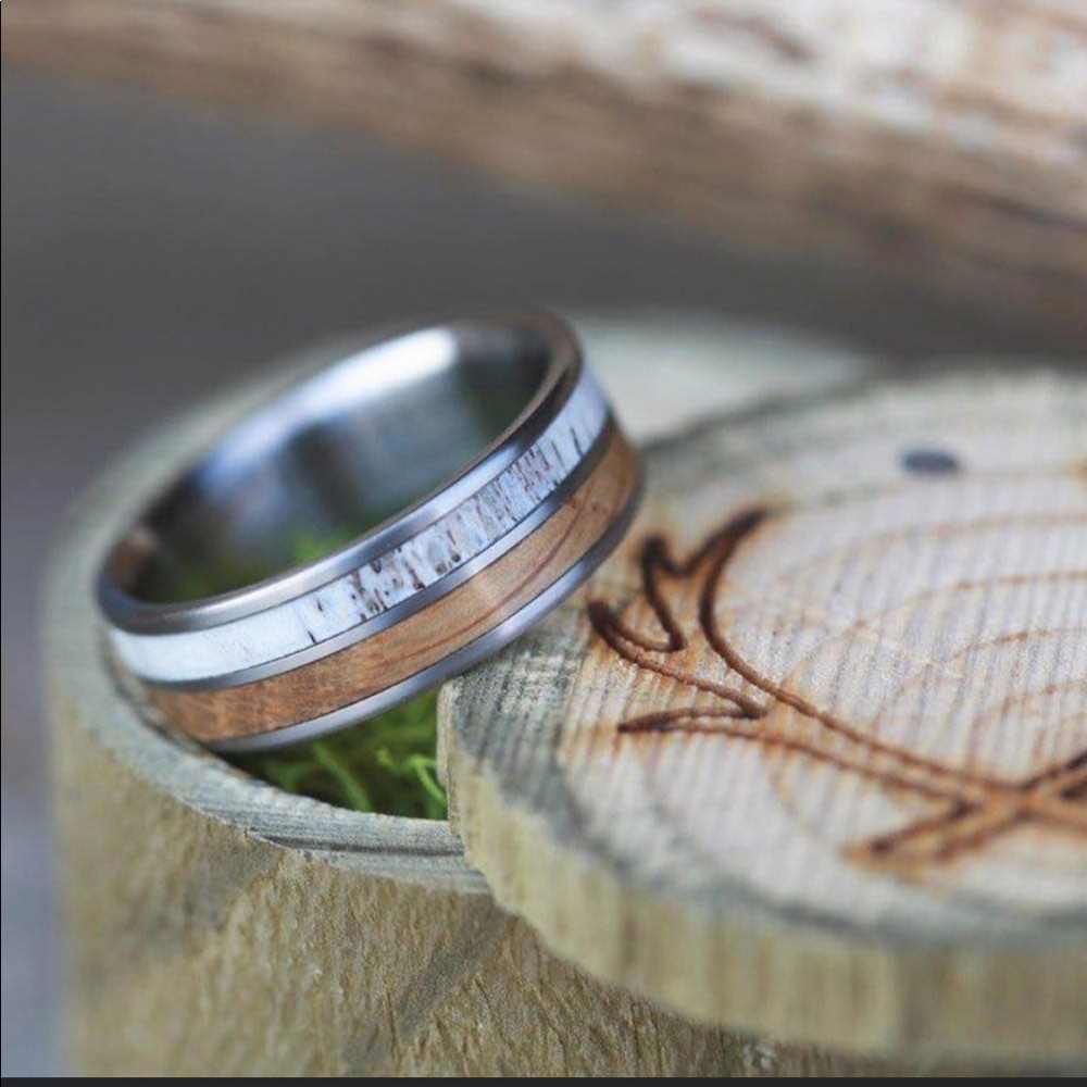 Whiskey Barrel & Oak Wedding Band - Size 10